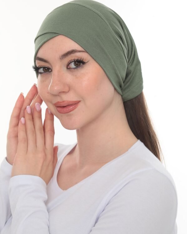 Fashionable Olive Green Crossover Turban – Soft & Chic - Image 2